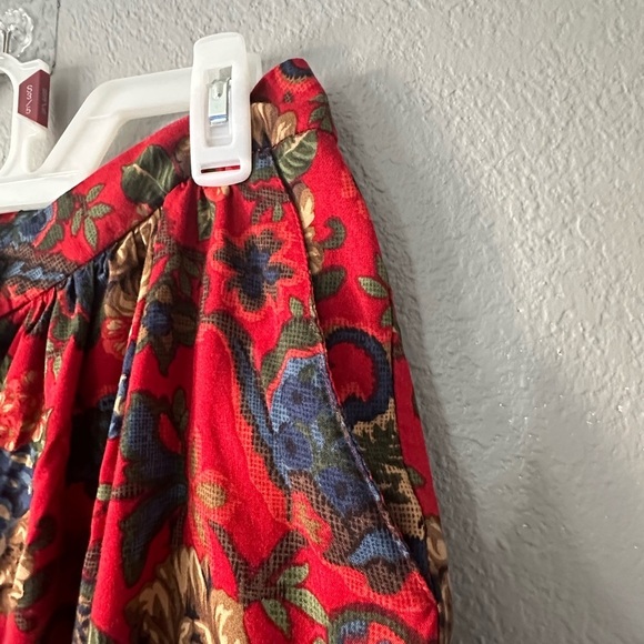 Signature by Jerell vintage red floral maxi skirt with pockets - Picture 2 of 9